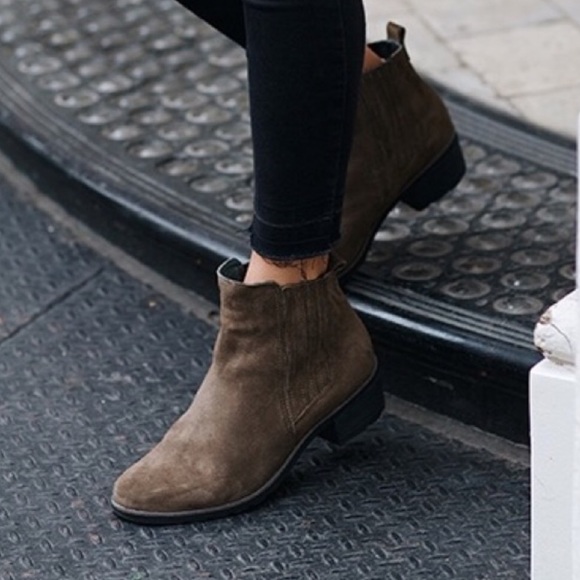 reef ankle boots